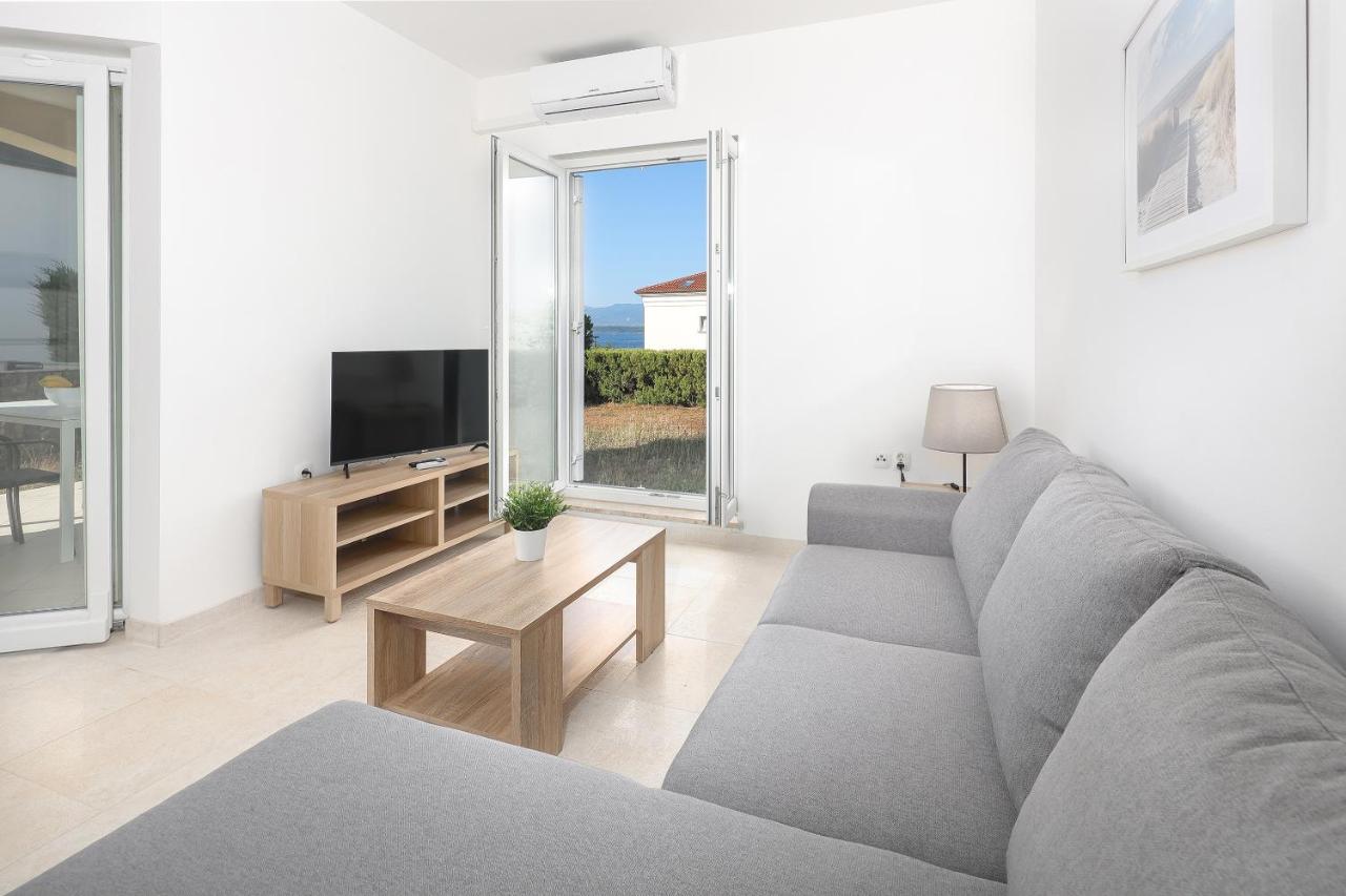Sea View By Moro Apartment Малинска Екстериор снимка